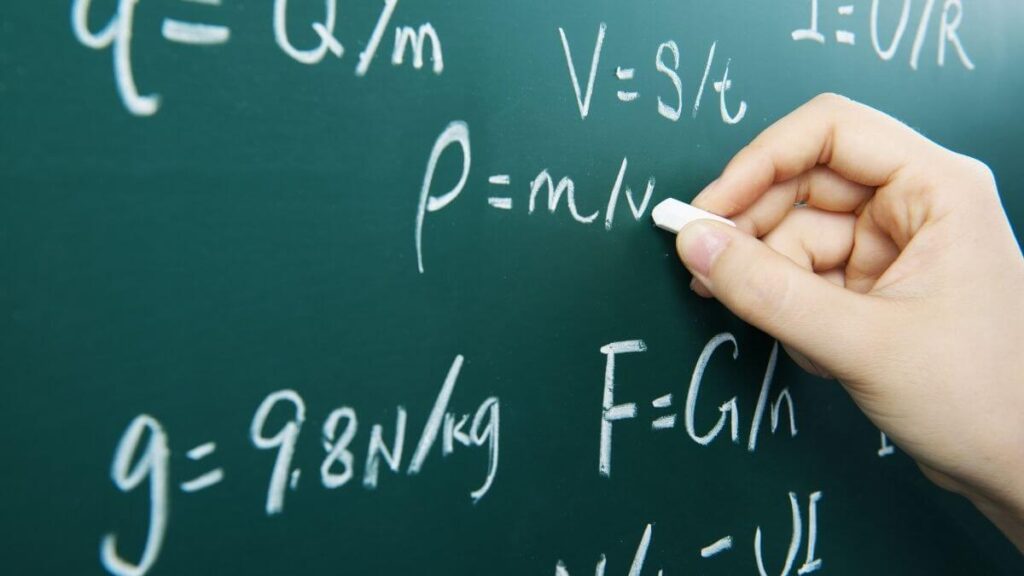 Aula Particular de Química e Física em BH (Ensino Médio)